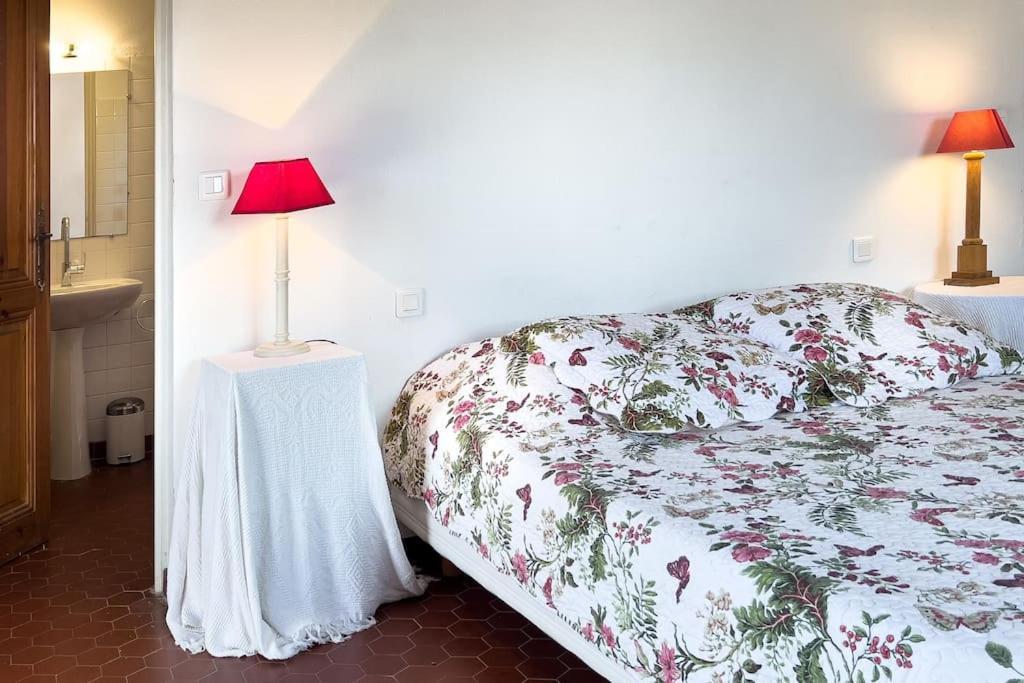 Mas De Charme En Pleine Camargue Villa Saint-Gilles  Exterior photo