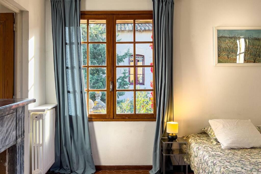 Mas De Charme En Pleine Camargue Villa Saint-Gilles  Exterior photo